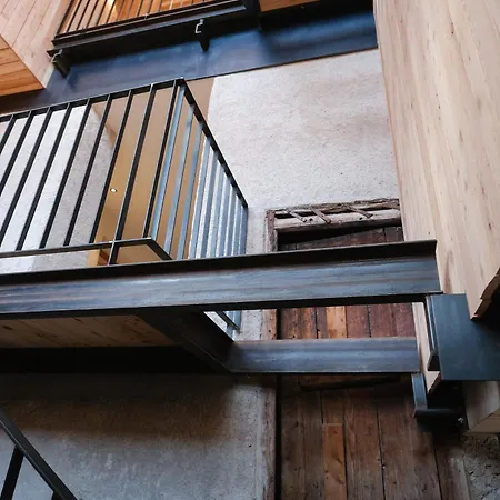 Apartment 1494 Wohnen Und Kultur Im Denkmal Mieming